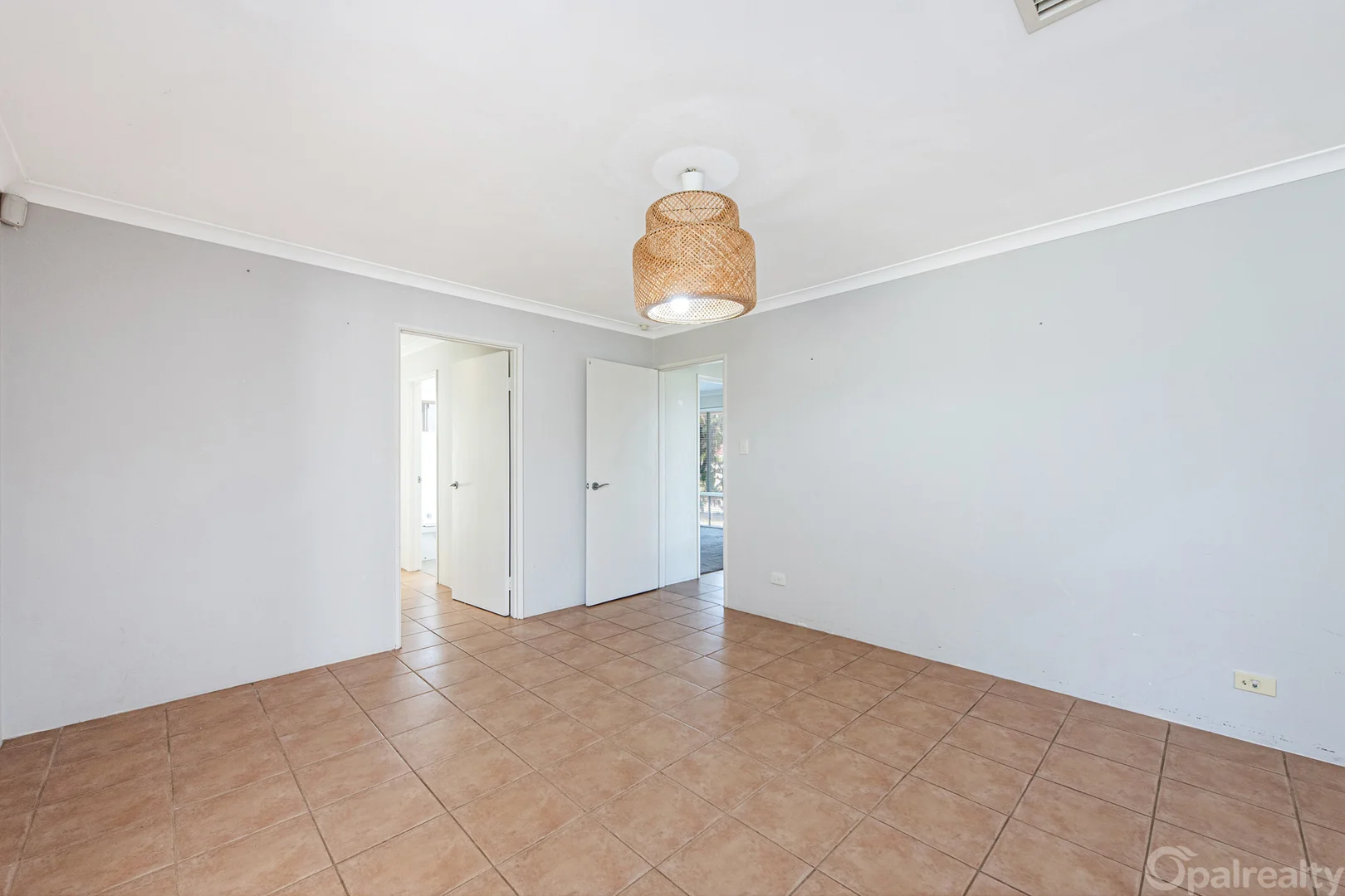 Additional image 11 of 4 Dress Circle, Warnbro WA 6169
