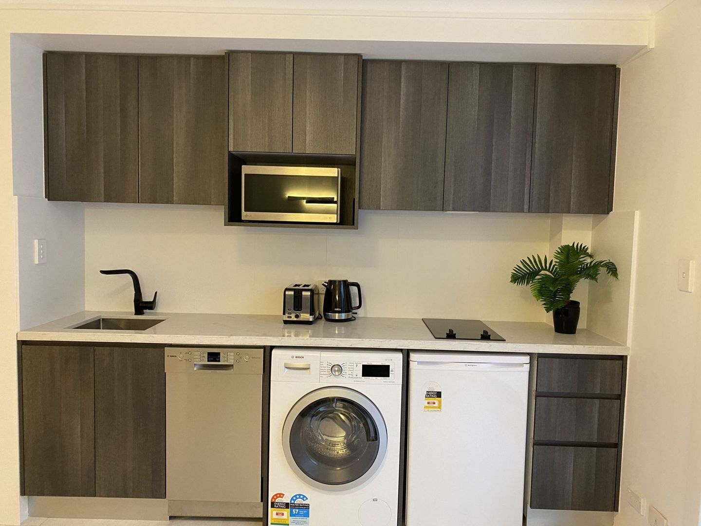 40 Humphrey Place, Kirribilli NSW 2061 Apartment For Rent Domain