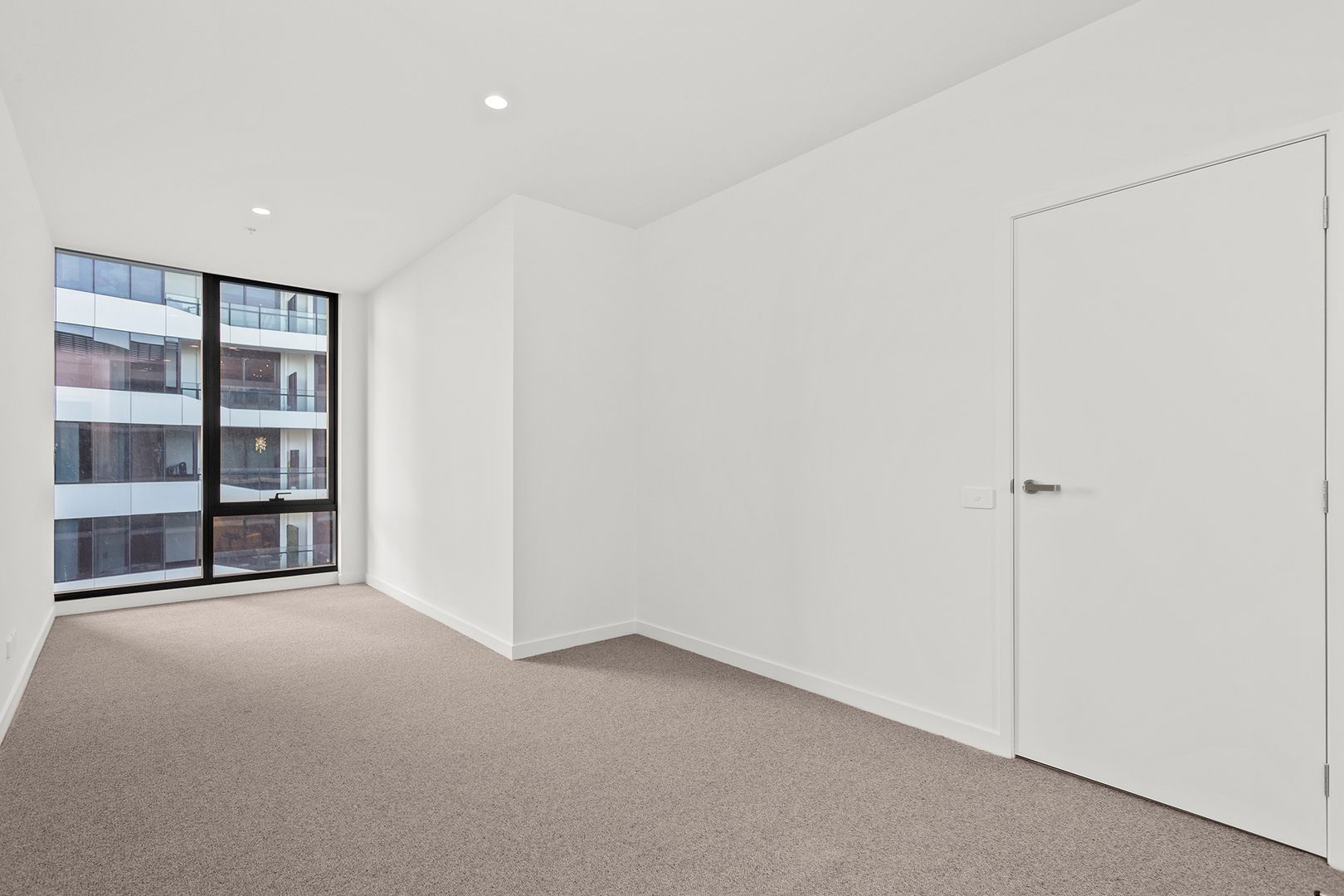 1402/2 Hallenstein Street, Footscray VIC 3011, Image 2