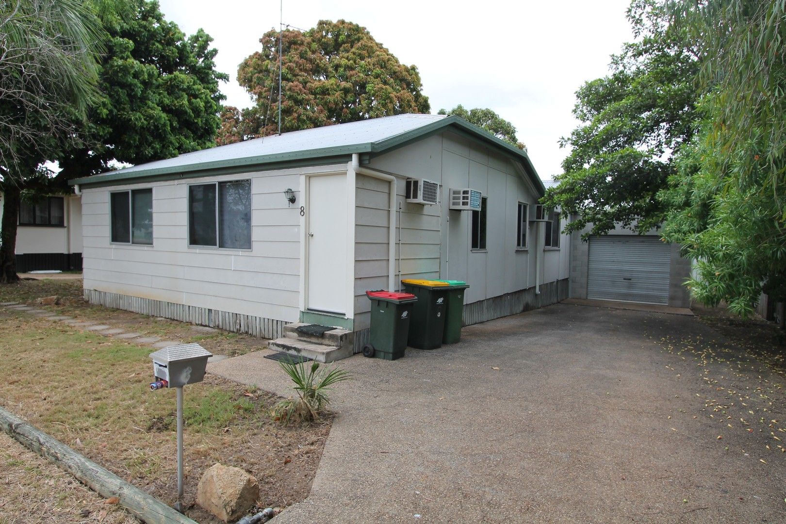 3 bedrooms House in 8 Michael Street AYR QLD, 4807