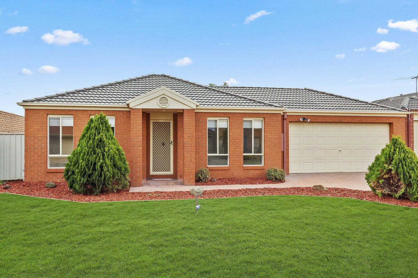 5 Brewster Way, Taylors Hill VIC 3037, Image 0