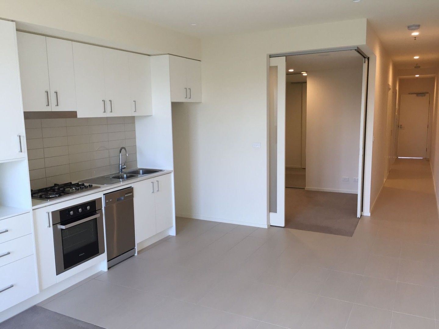 2 bedrooms Apartment / Unit / Flat in 315/80 Cheltenham Road DANDENONG VIC, 3175