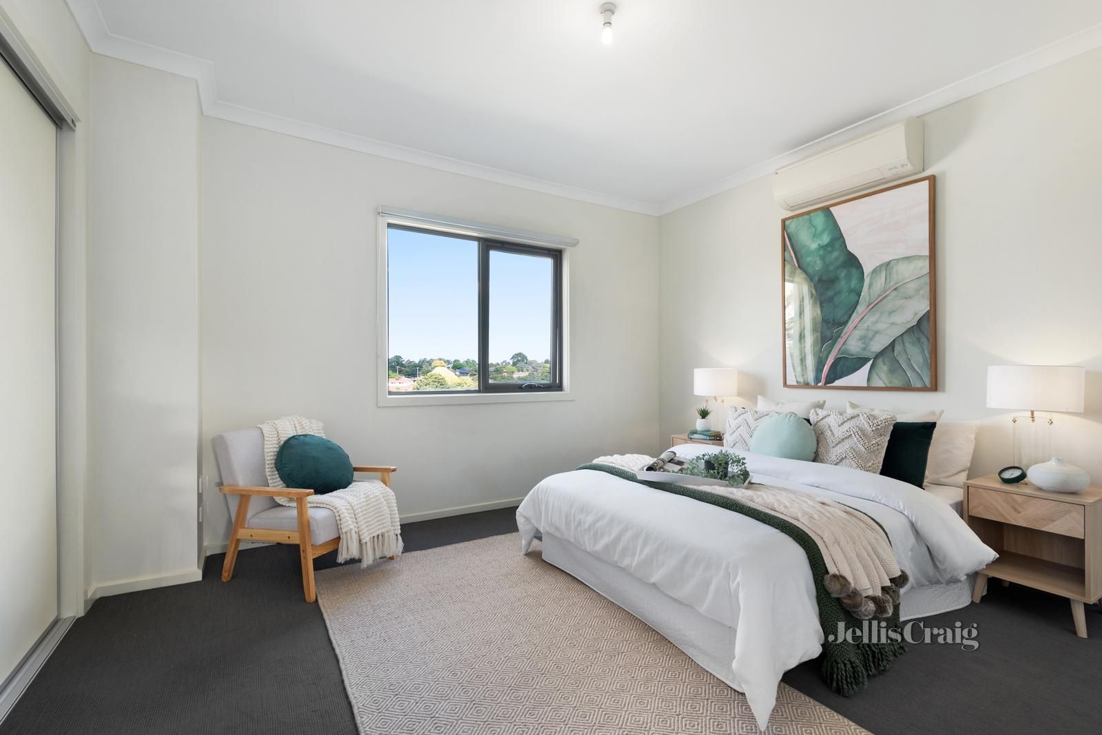 8 Parkland Place, Notting Hill VIC 3168, Image 2