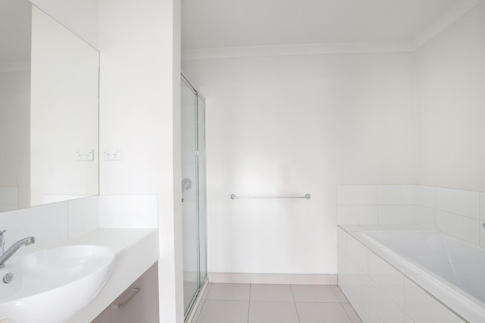 3 bedrooms House in 85 Venezia Promenade GREENVALE VIC, 3059