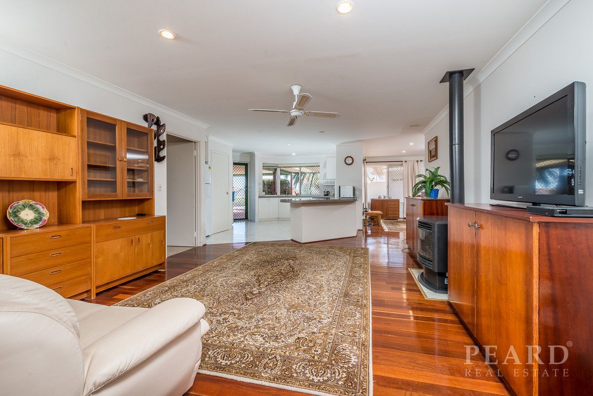 18 Volante Elbow, Ocean Reef WA 6027, Image 2