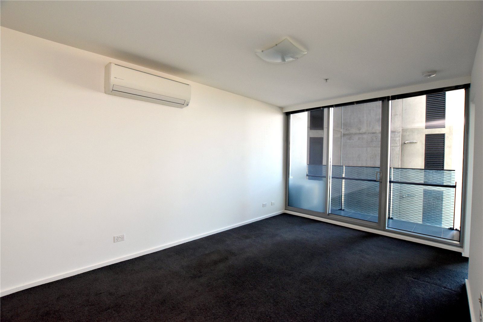 2 bedrooms Apartment / Unit / Flat in 2406/241 City Road SOUTHBANK VIC, 3006