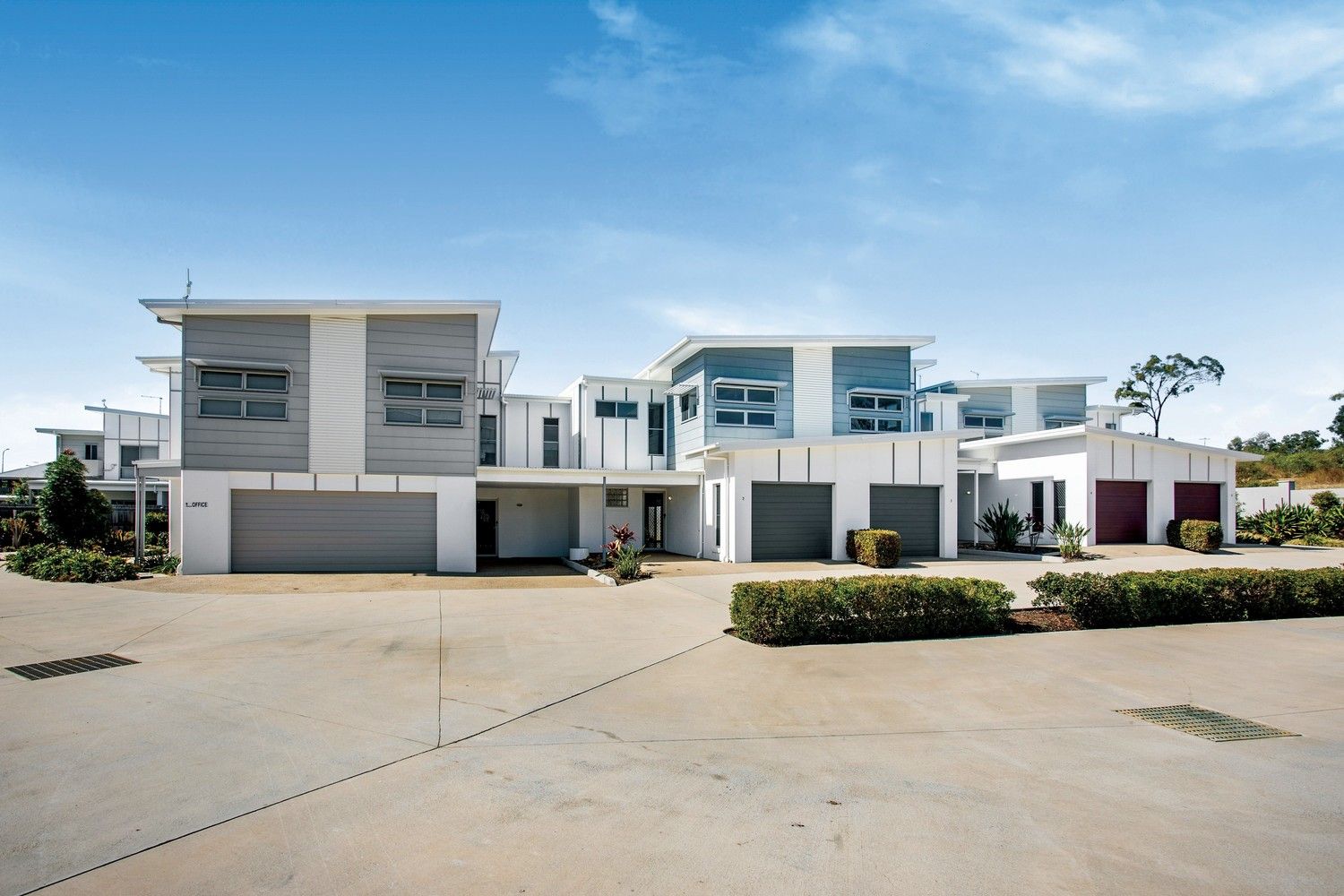 3 bedrooms Townhouse in 10/160 Johnson Street GLEN EDEN QLD, 4680