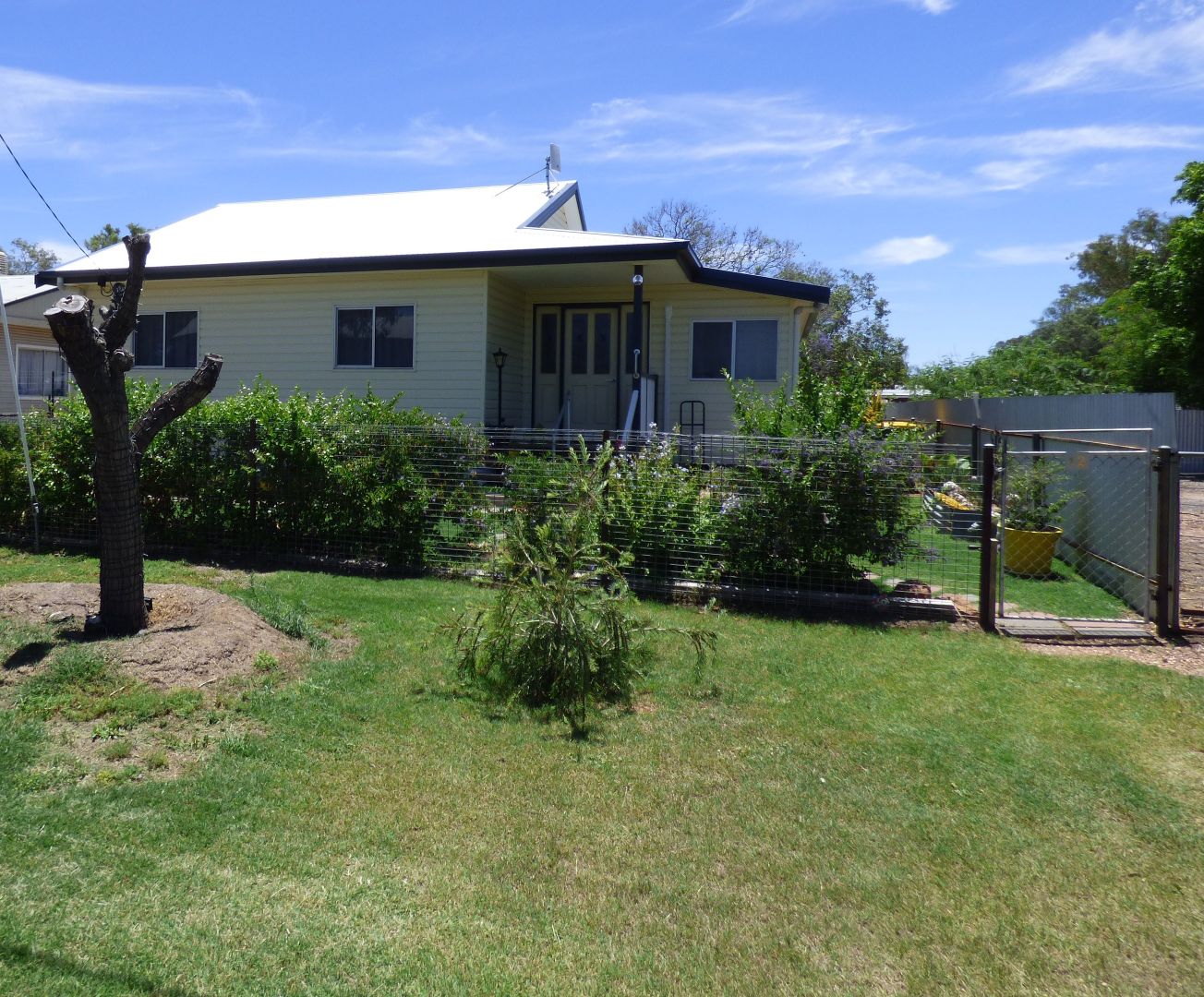 12 Church Street, Dirranbandi Property History & Address Research