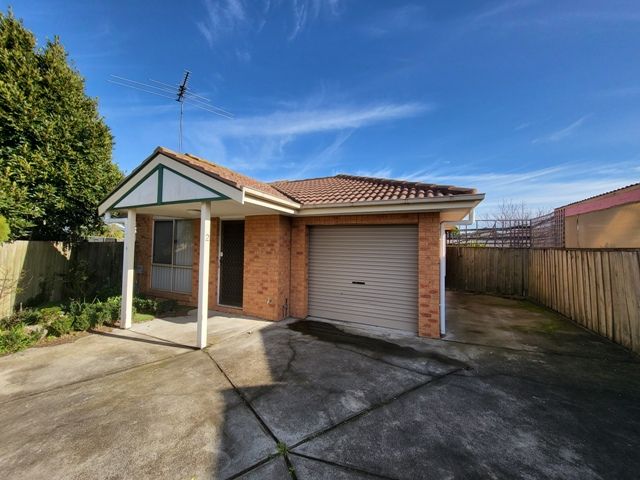 2 bedrooms Apartment / Unit / Flat in 2/24 Plymouth Close SUNSHINE NORTH VIC, 3020
