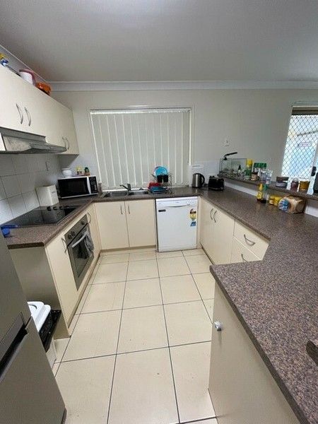 15 Claydon Pl, Rosewood QLD 4340, Image 2