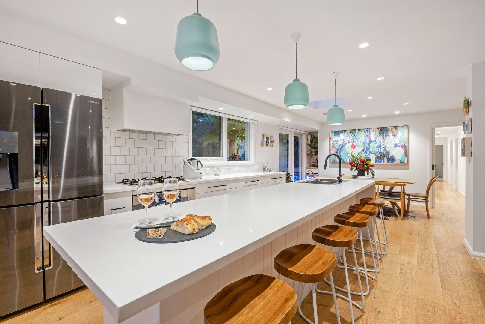 4 bedrooms House in 148 Koornalla Crescent MOUNT ELIZA VIC, 3930