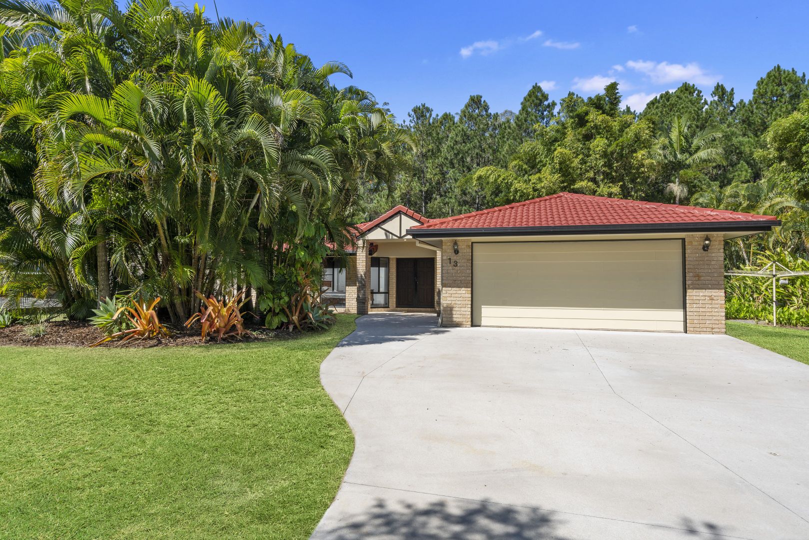 13 Carriage Crescent, Beerburrum QLD 4517, Image 2