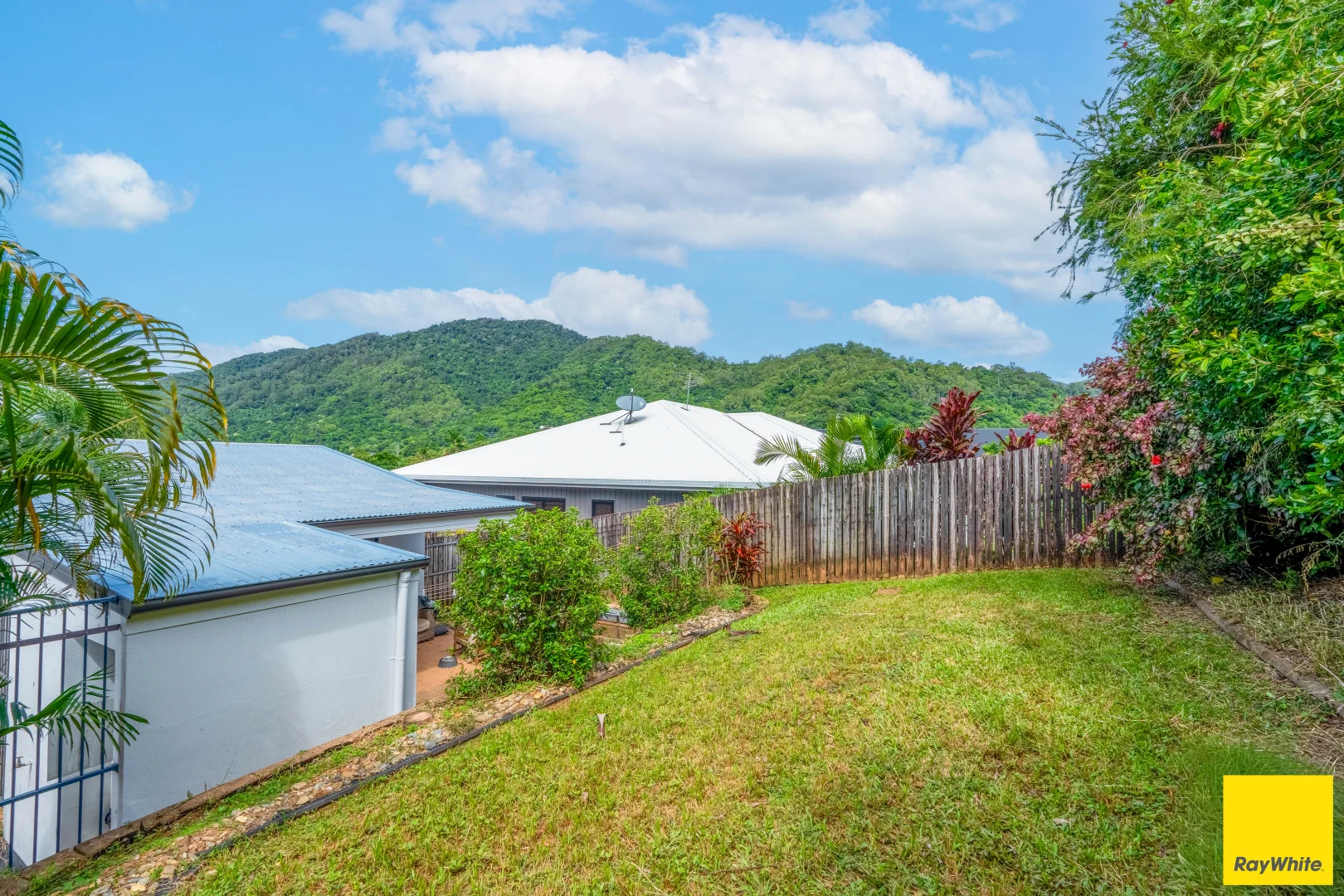 Additional image 16 of 17 Barossa Close, Brinsmead QLD 4870