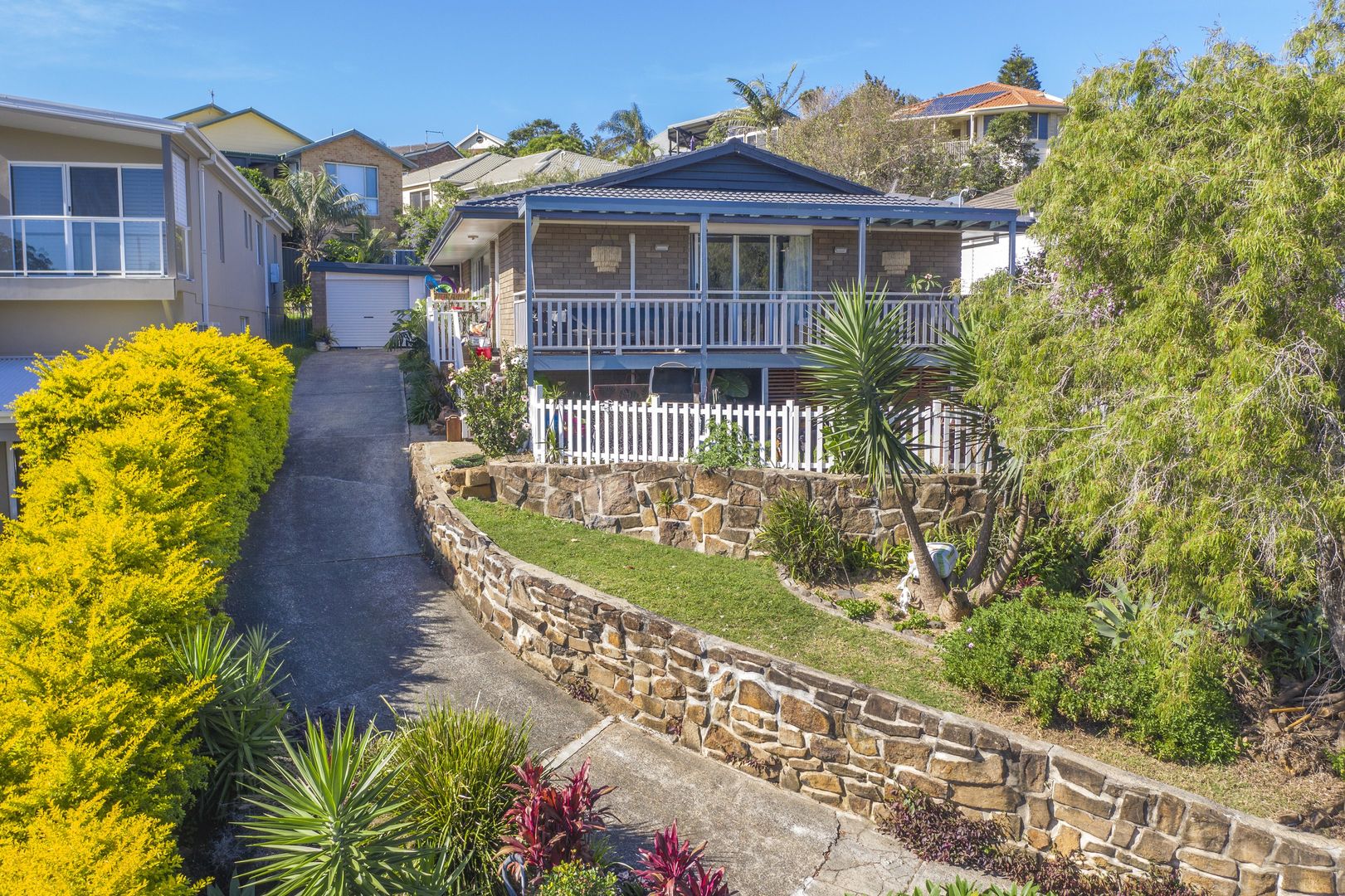 Property Report For 10 Tharkinna Avenue Kiama Nsw 2533