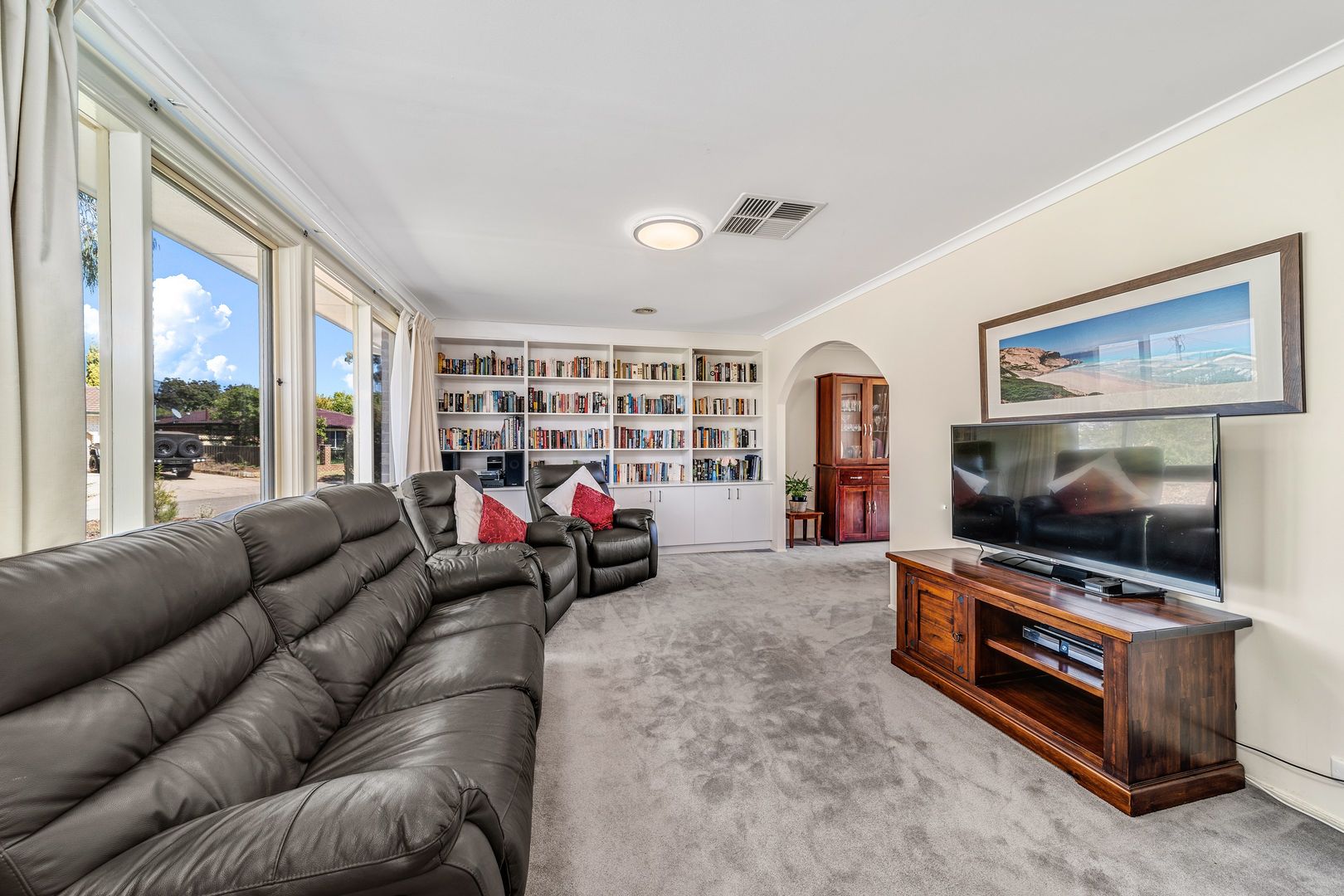 1 Capella Crescent, Giralang ACT 2617, Image 1