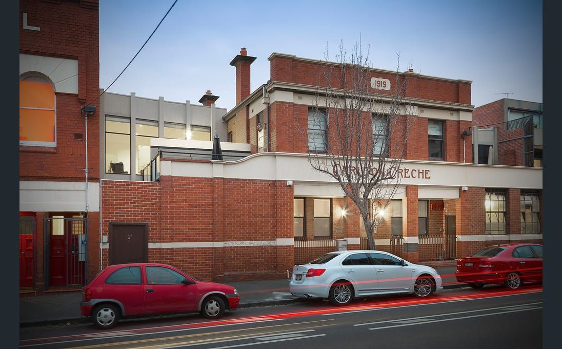 3 bedrooms Apartment / Unit / Flat in 2/105 Neill Street CARLTON VIC, 3053