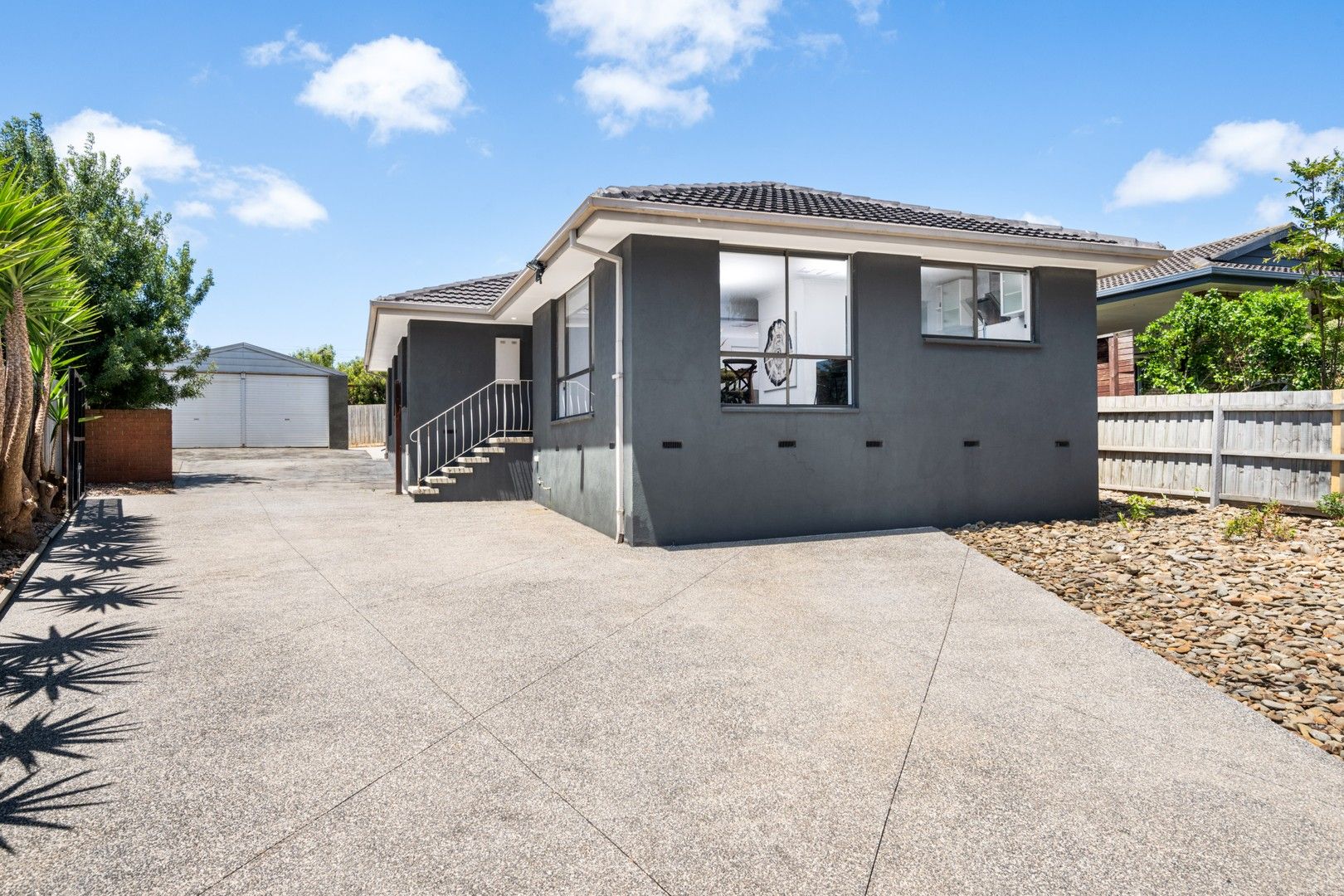 3 bedrooms House in 3 Emmy Court GROVEDALE VIC, 3216