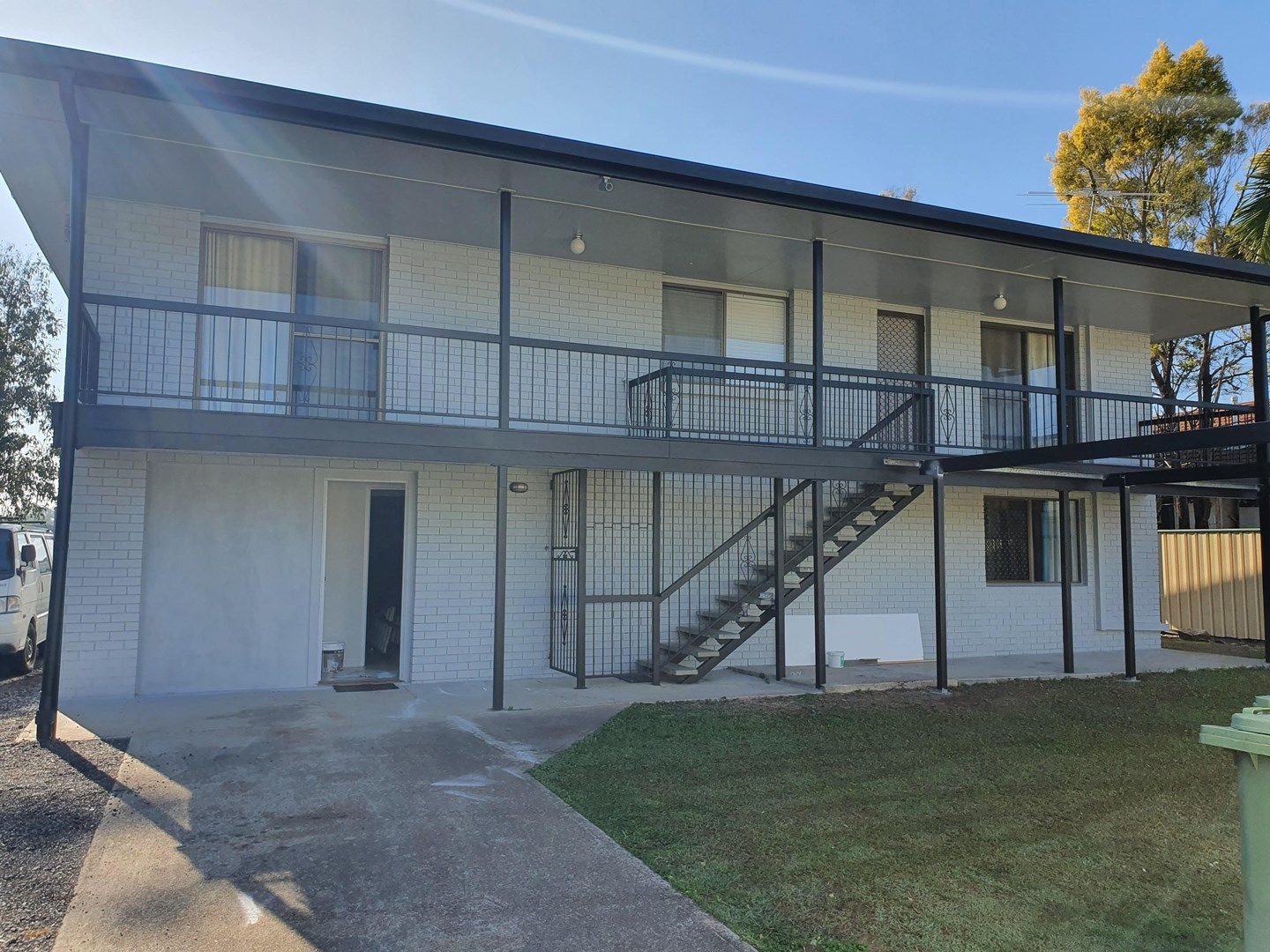 6 bedrooms House in 3 Corlette Street LOGANHOLME QLD, 4129