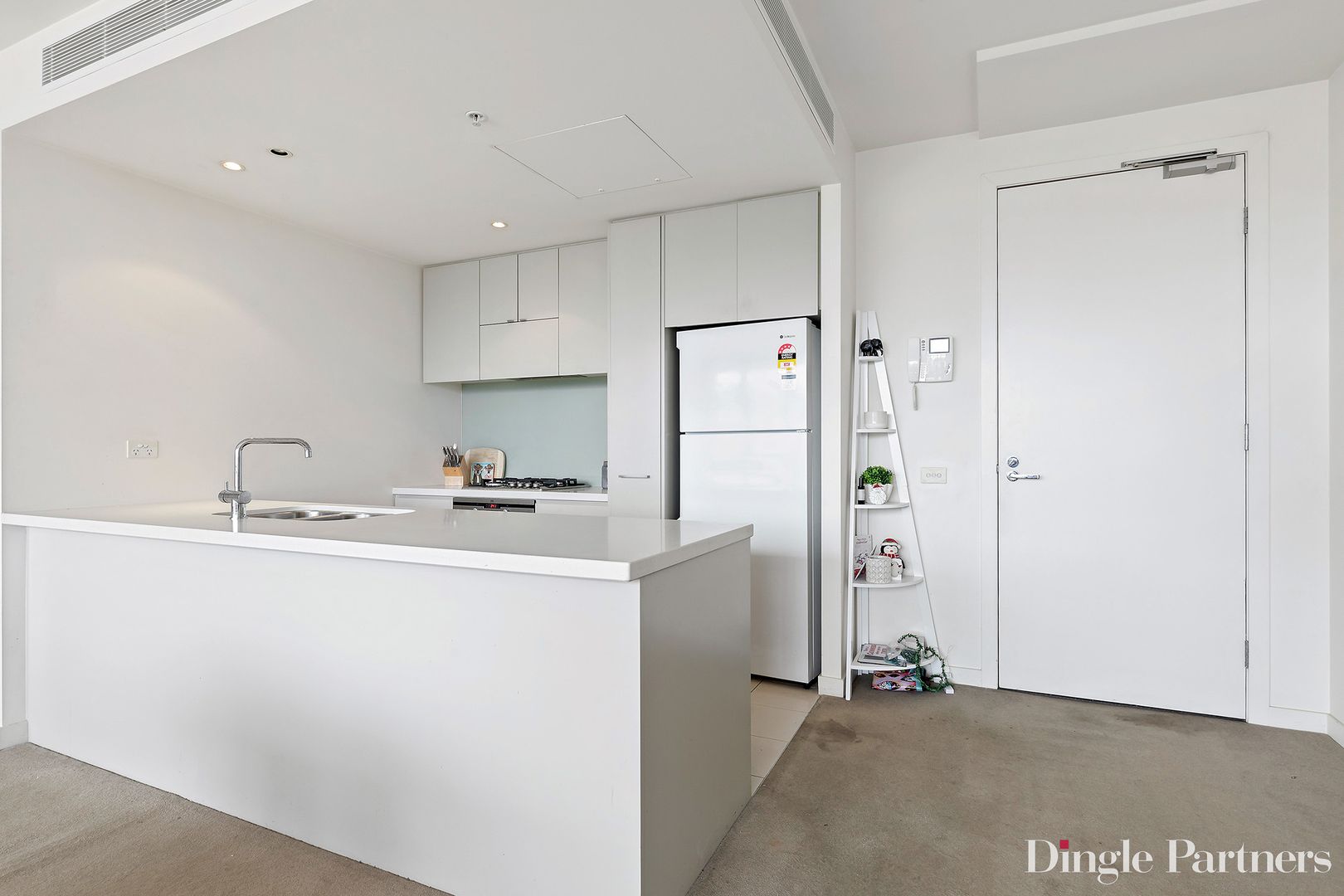 1203/55 Queens Road, Melbourne VIC 3004, Image 2