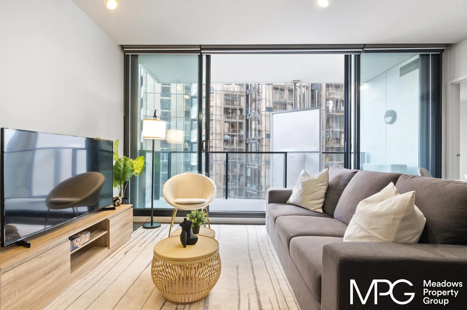 1415/673-683 La Trobe Street, Docklands VIC 3008