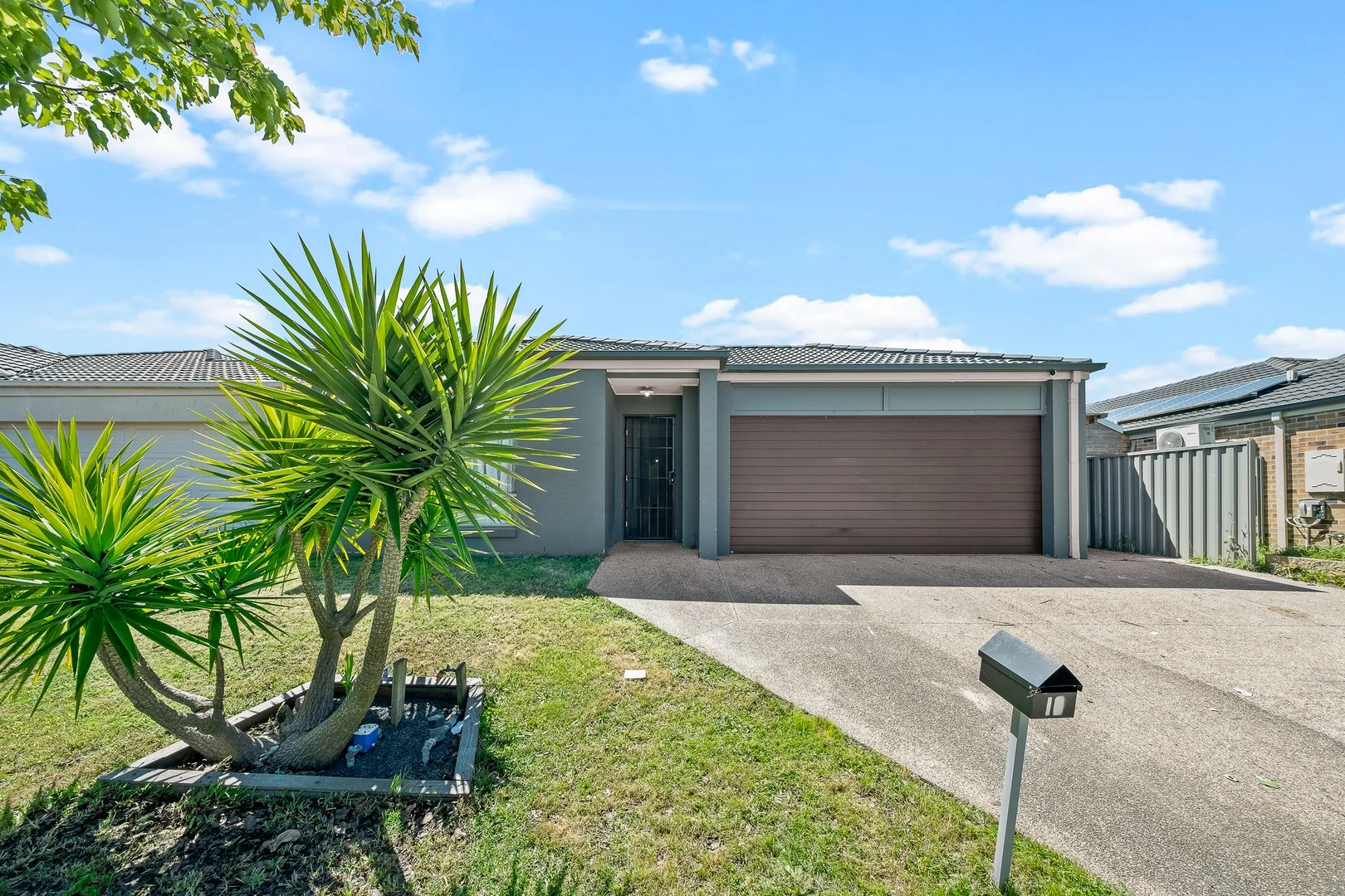 10 Limerick Road, Cranbourne East VIC 3977