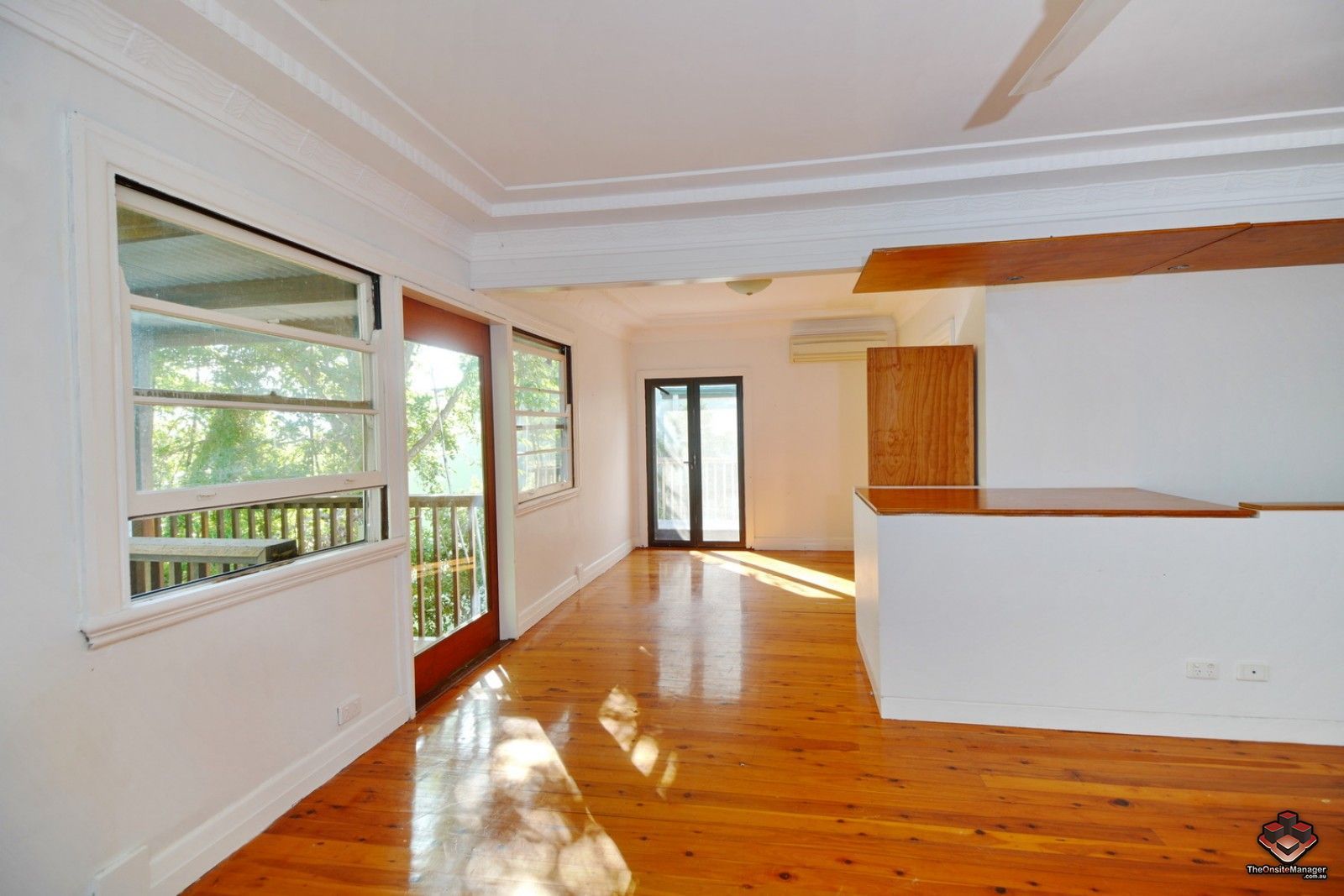 5 bedrooms House in 52 McCaul Street TARINGA QLD, 4068