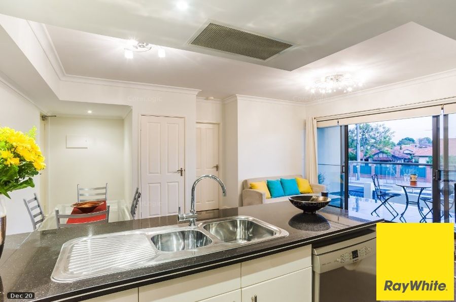 2 bedrooms Apartment / Unit / Flat in 17/1 Dunedin Street MOUNT HAWTHORN WA, 6016