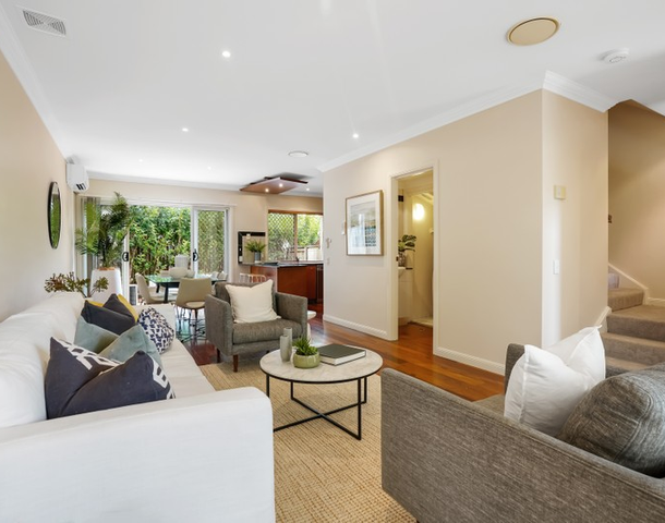 7 Kensington Terrace, Toowong QLD 4066