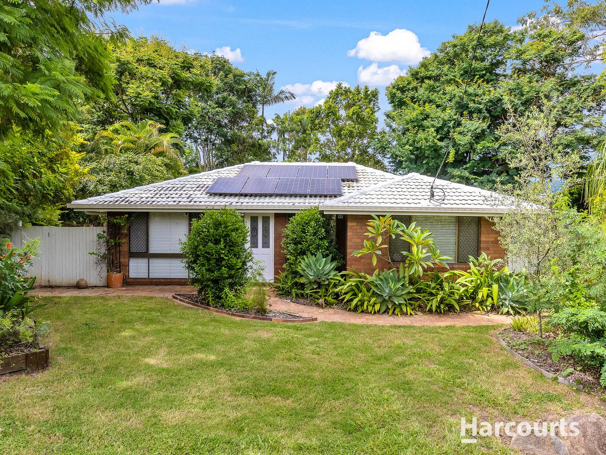 4 bedrooms House in 4 Tyrrell Court PETRIE QLD, 4502