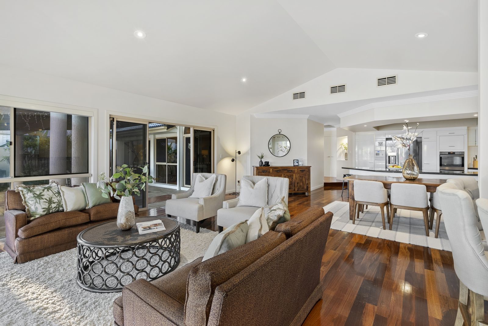 30 Caravel Court Raby Bay QLD 4163 Domain