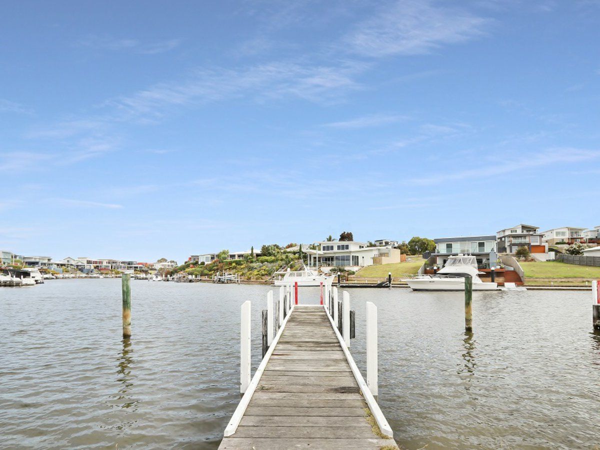 27 Driftwood Close, Paynesville VIC 3880, Image 1