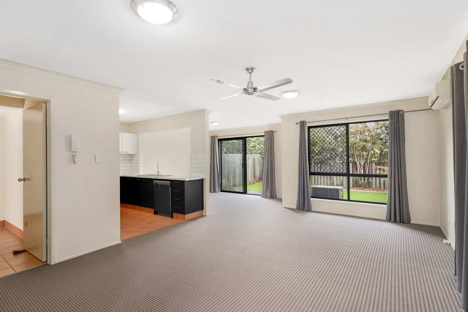 34/2 Concord Circuit, Robina QLD 4226, Image 2