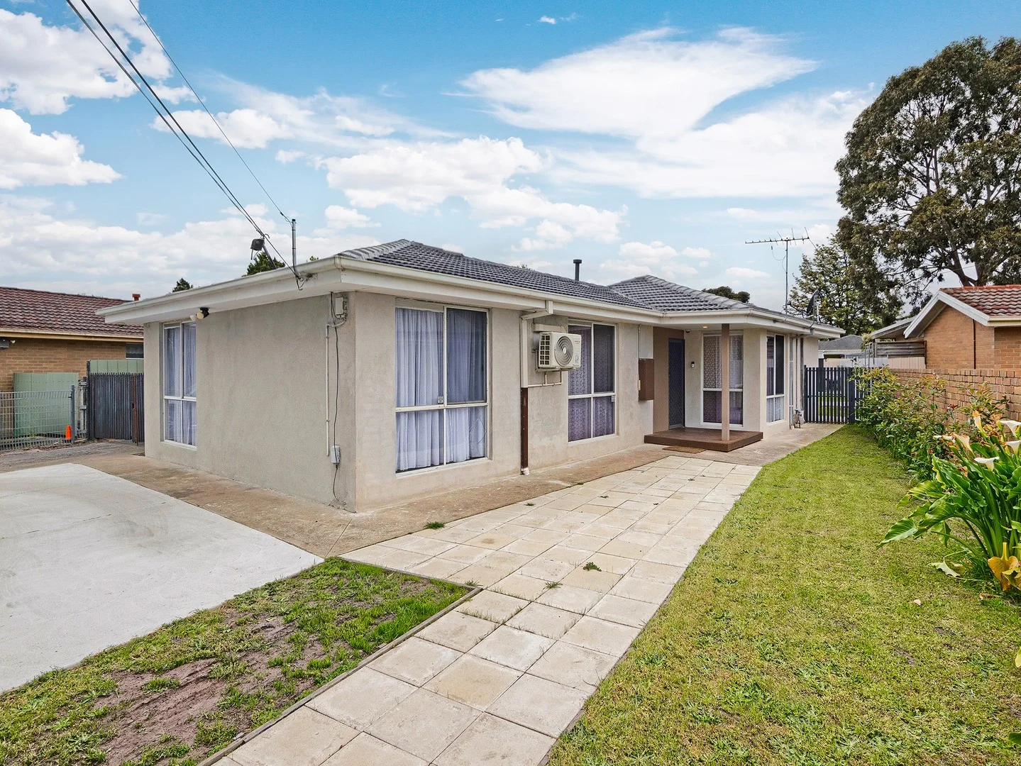 18 Valerie Drive, Cranbourne VIC 3977