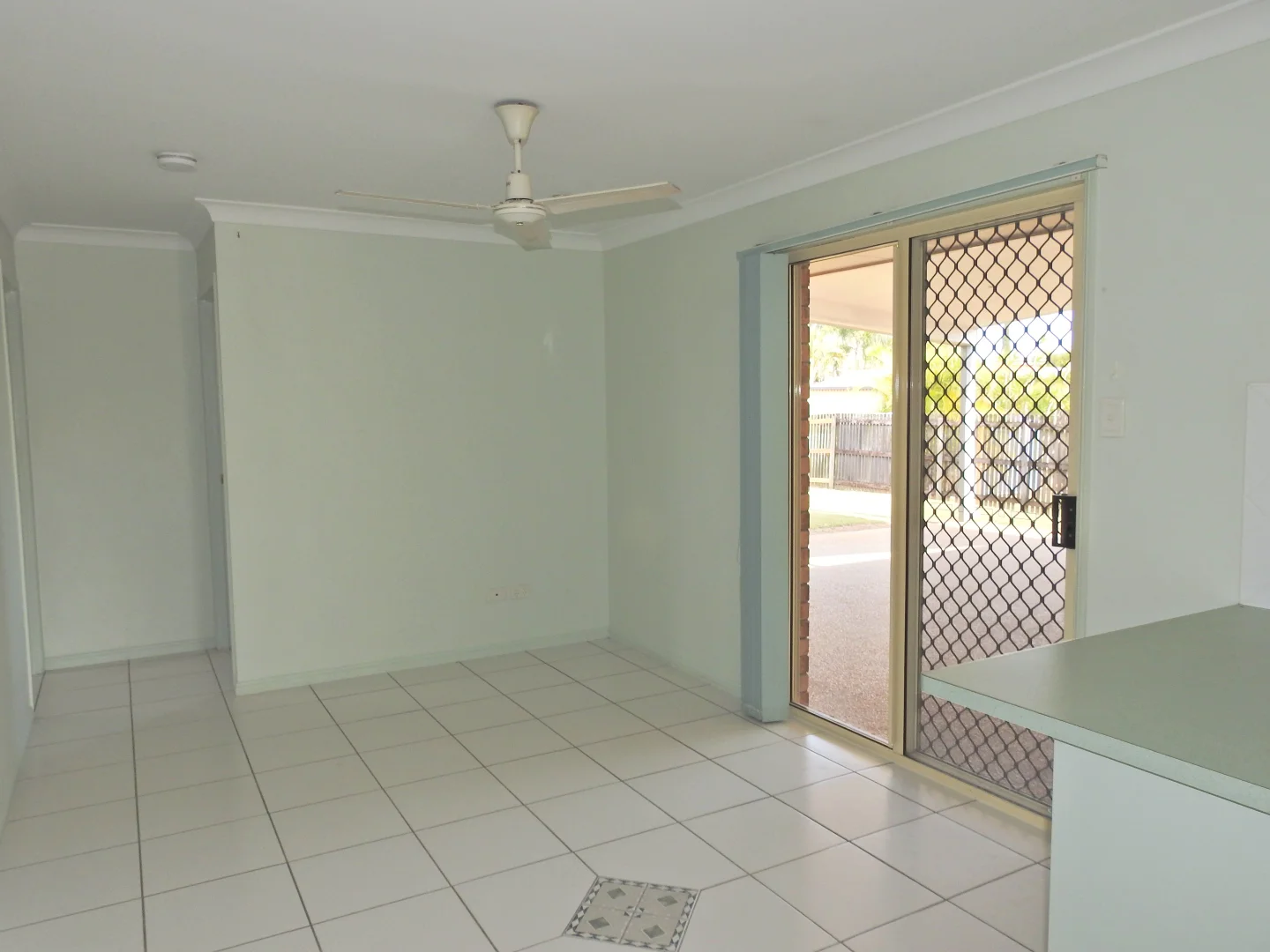 Additional image 3 of 15 McHugh Street, Rural View QLD 4740