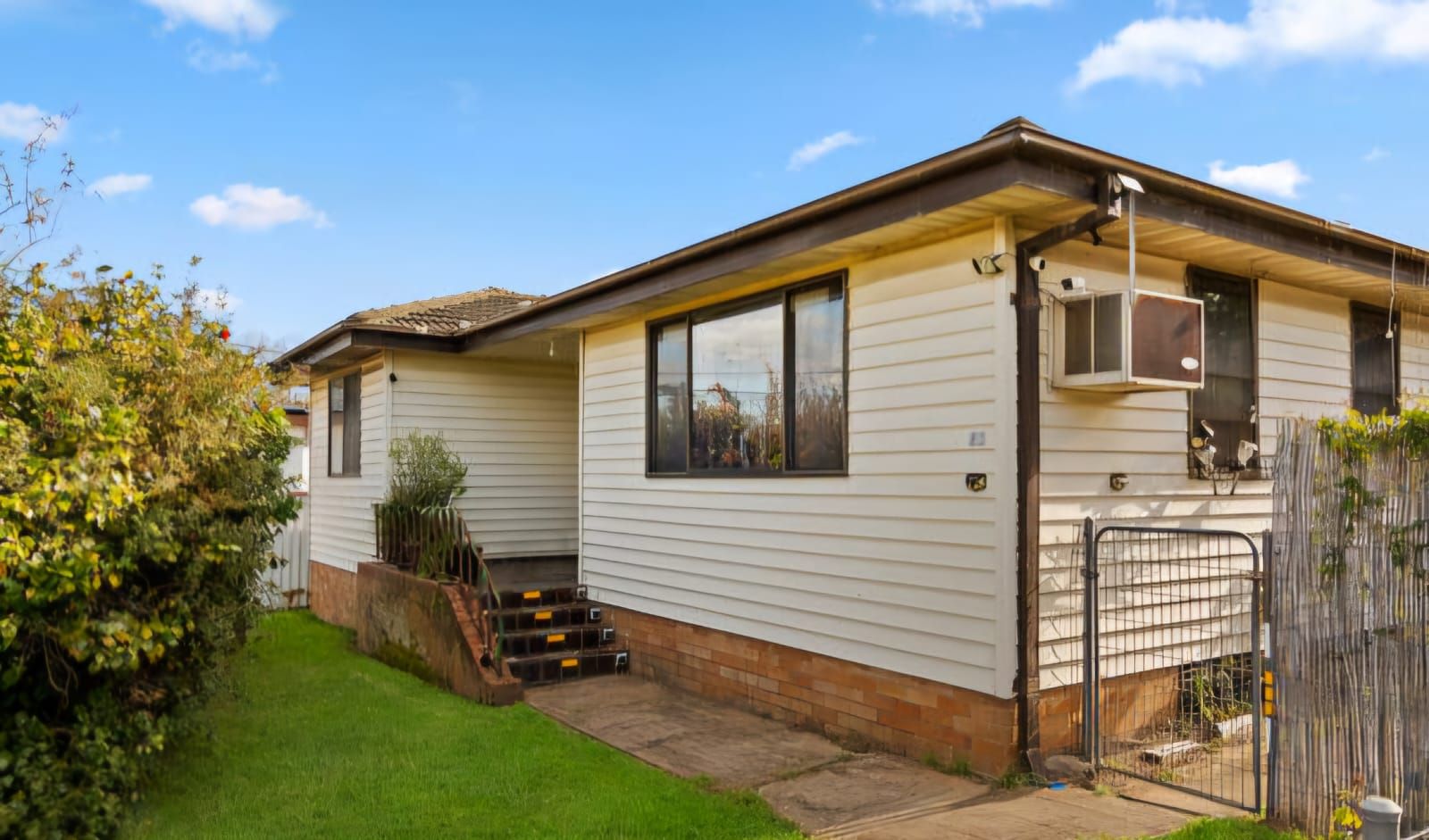 2 bedrooms House in 31 Robshaw Road MARAYONG NSW, 2148