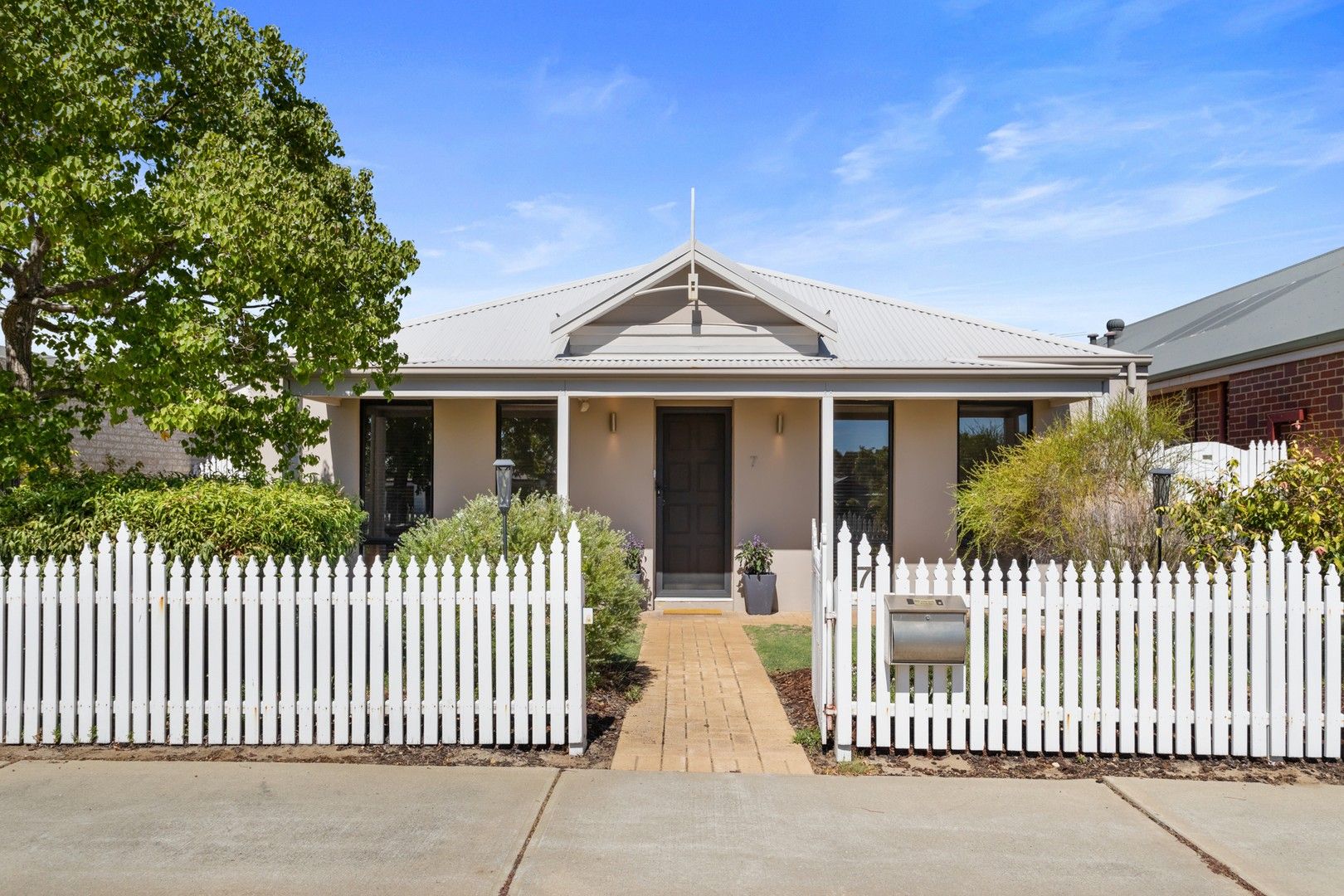 7 Chorus Circle, Atwell WA 6164, Image 0