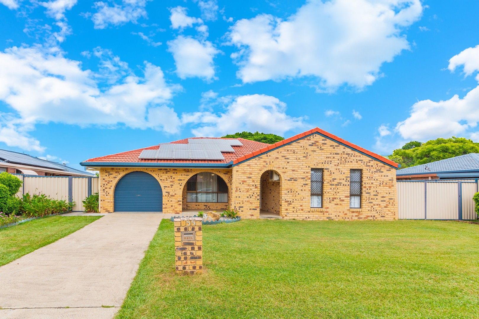 3 bedrooms House in 55 Nottingham Street KIPPA-RING QLD, 4021