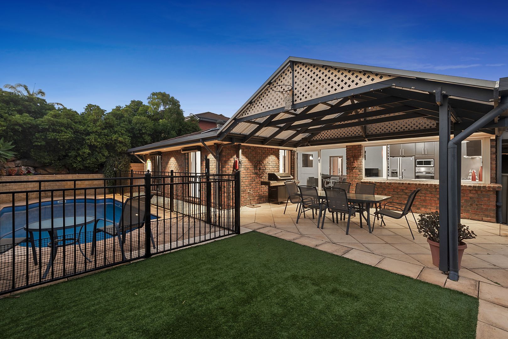 14 San Antonio Court, Wynn Vale SA 5127, Image 2