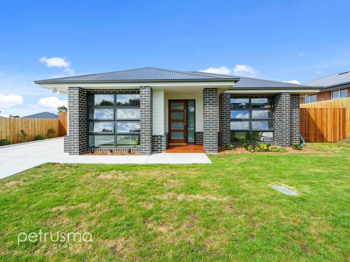 21 Sweetwater Road, Midway Point TAS 7171, Image 0