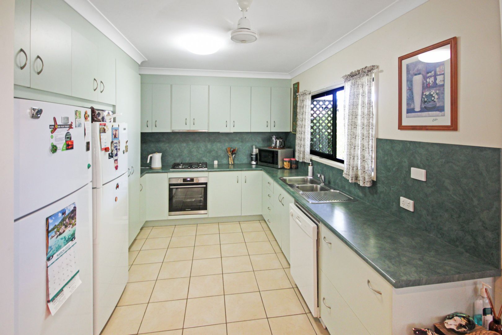 6 Mambrini Street, Halifax QLD 4850, Image 2