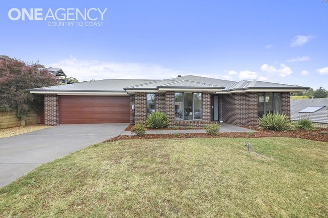 Picture of 12 Waterford Court, DROUIN VIC 3818