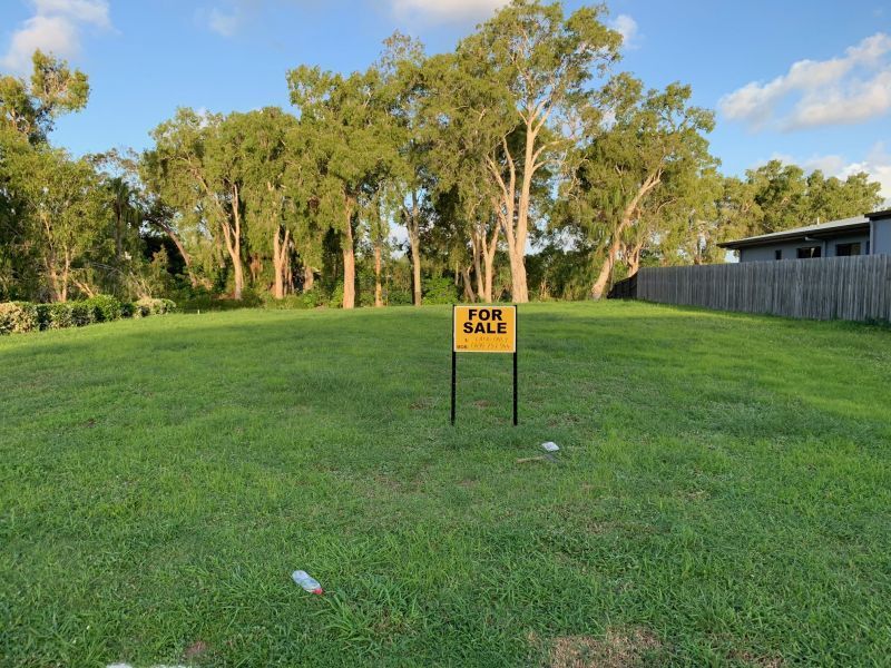 13 Caroval Drive, Rural View QLD 4740, Image 2