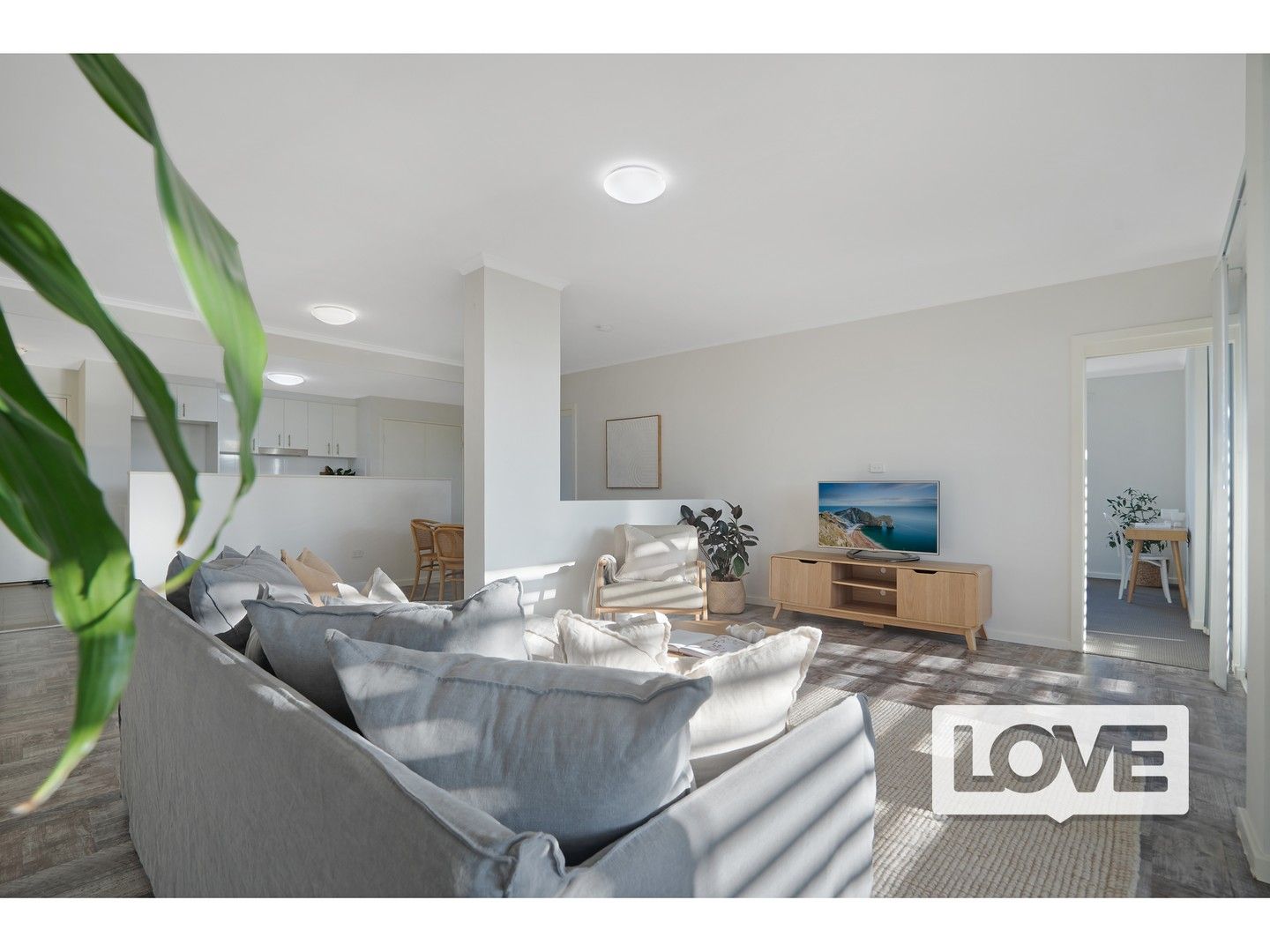 8/635-637 Pacific Highway, Belmont NSW 2280, Image 0