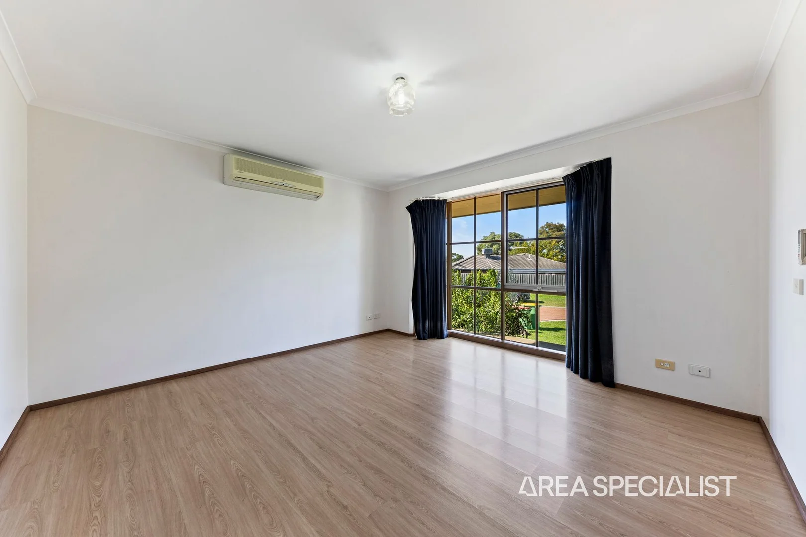 Additional image 9 of 23 Montclaire Court, Pakenham VIC 3810