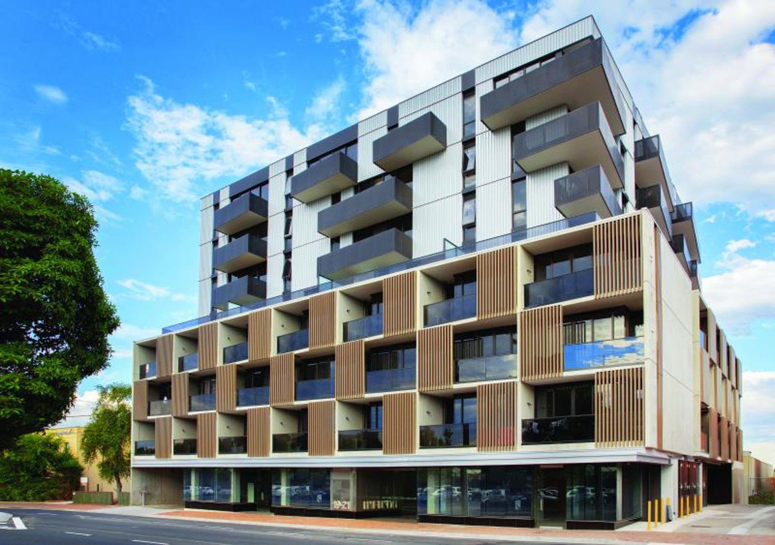 2 bedrooms Apartment / Unit / Flat in 608/19 Hanover Street OAKLEIGH VIC, 3166