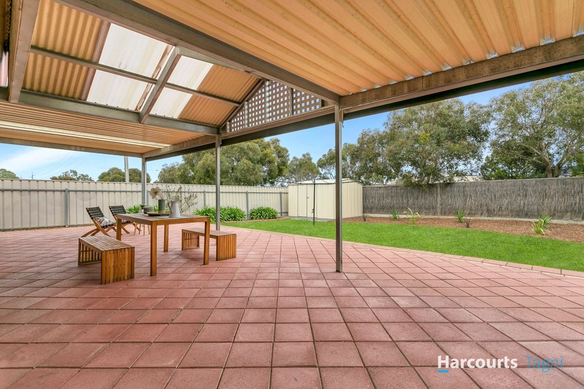 15 Hereford Lane, Woodcroft SA 5162, Image 1