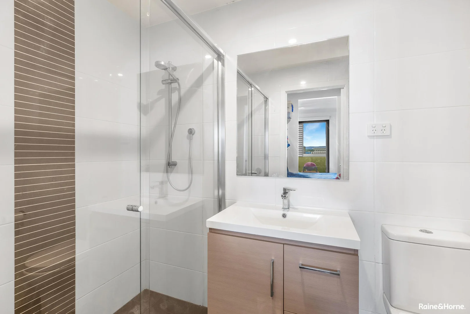 Additional image 6 of 303/571 Pacific Highway, Belmont NSW 2280