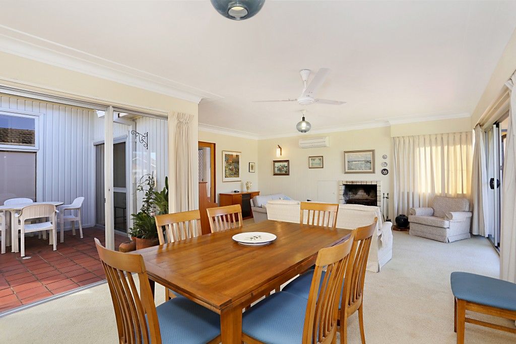 90 Rembrandt Drive, Merewether Heights NSW 2291, Image 2