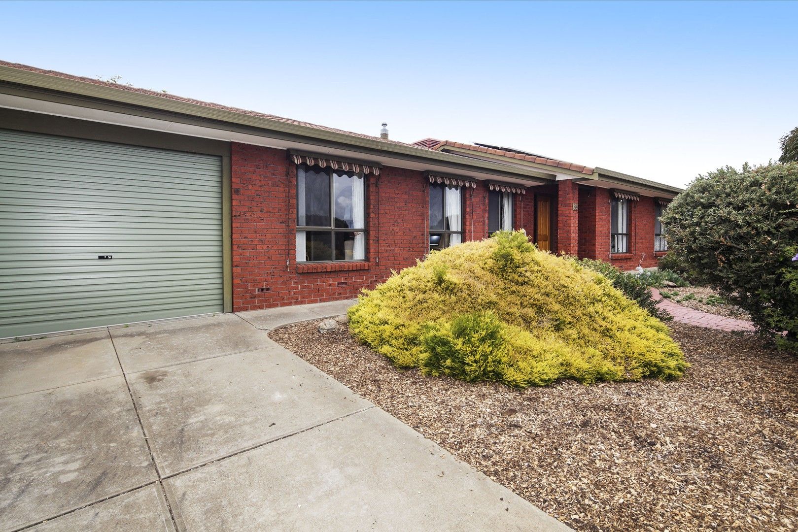 3 bedrooms House in 88 Sandison Road HALLETT COVE SA, 5158