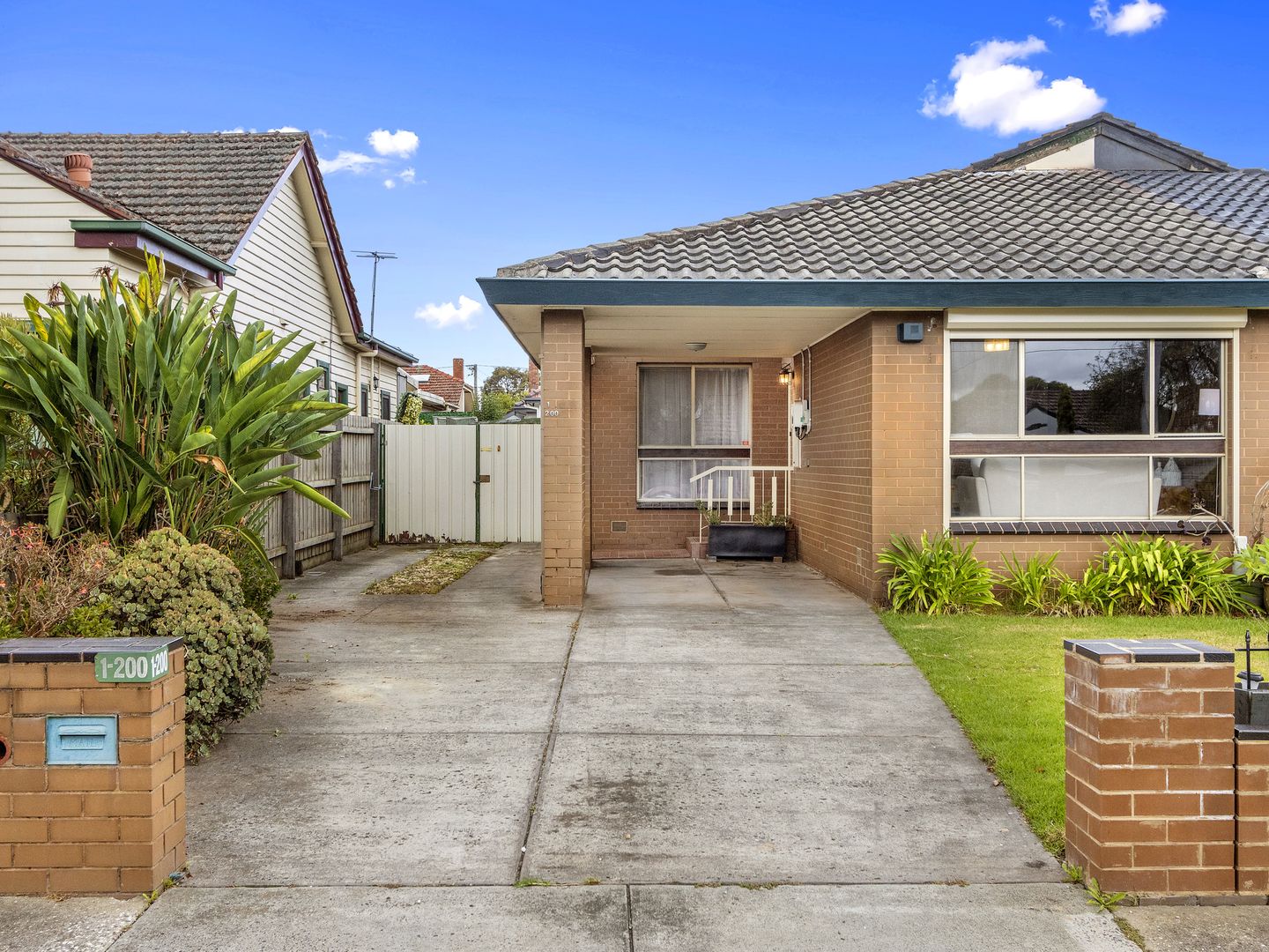 1/200 Melville Road, Pascoe Vale South Property History & Address